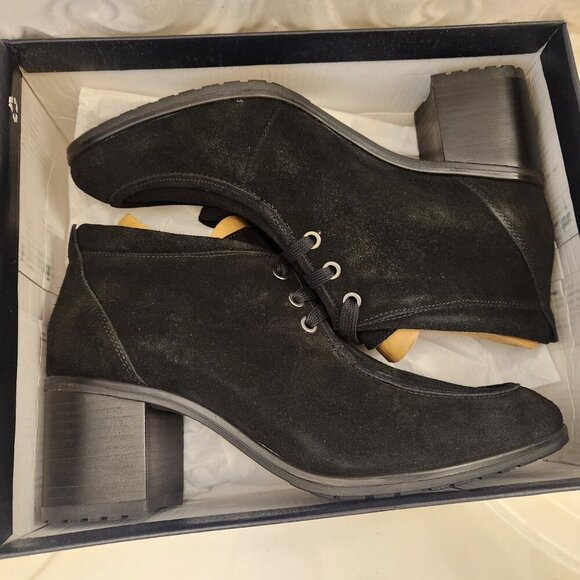 Naturalizer Wesson Moccasin Booties. Block Heel. NIB. Leather. Size 11 - Picture 9 of 10